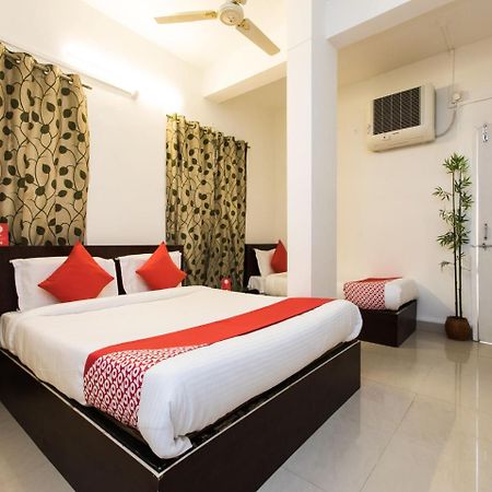 Oyo 14856 Resort Raghav Palace Индор Екстериор снимка