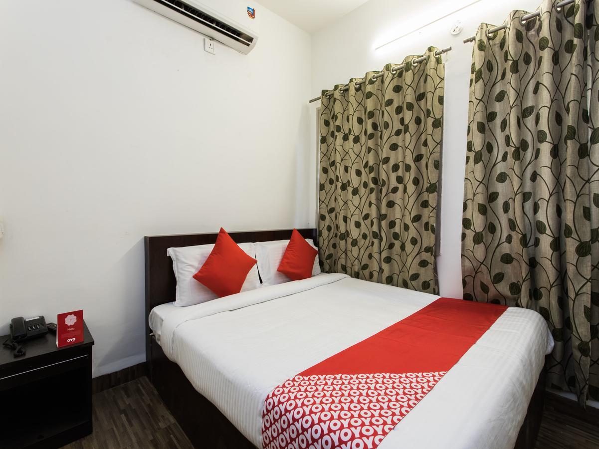 Oyo 14856 Resort Raghav Palace Индор Екстериор снимка