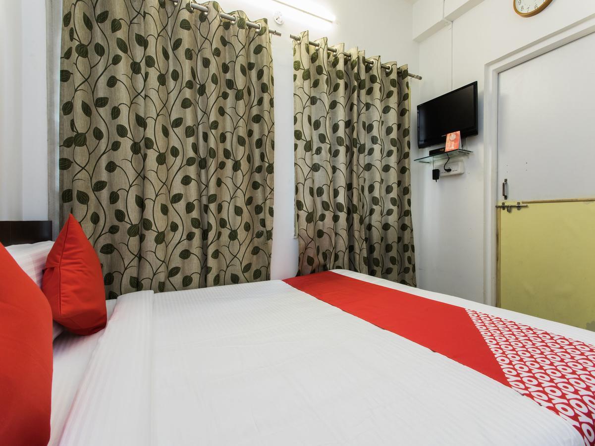 Oyo 14856 Resort Raghav Palace Индор Екстериор снимка